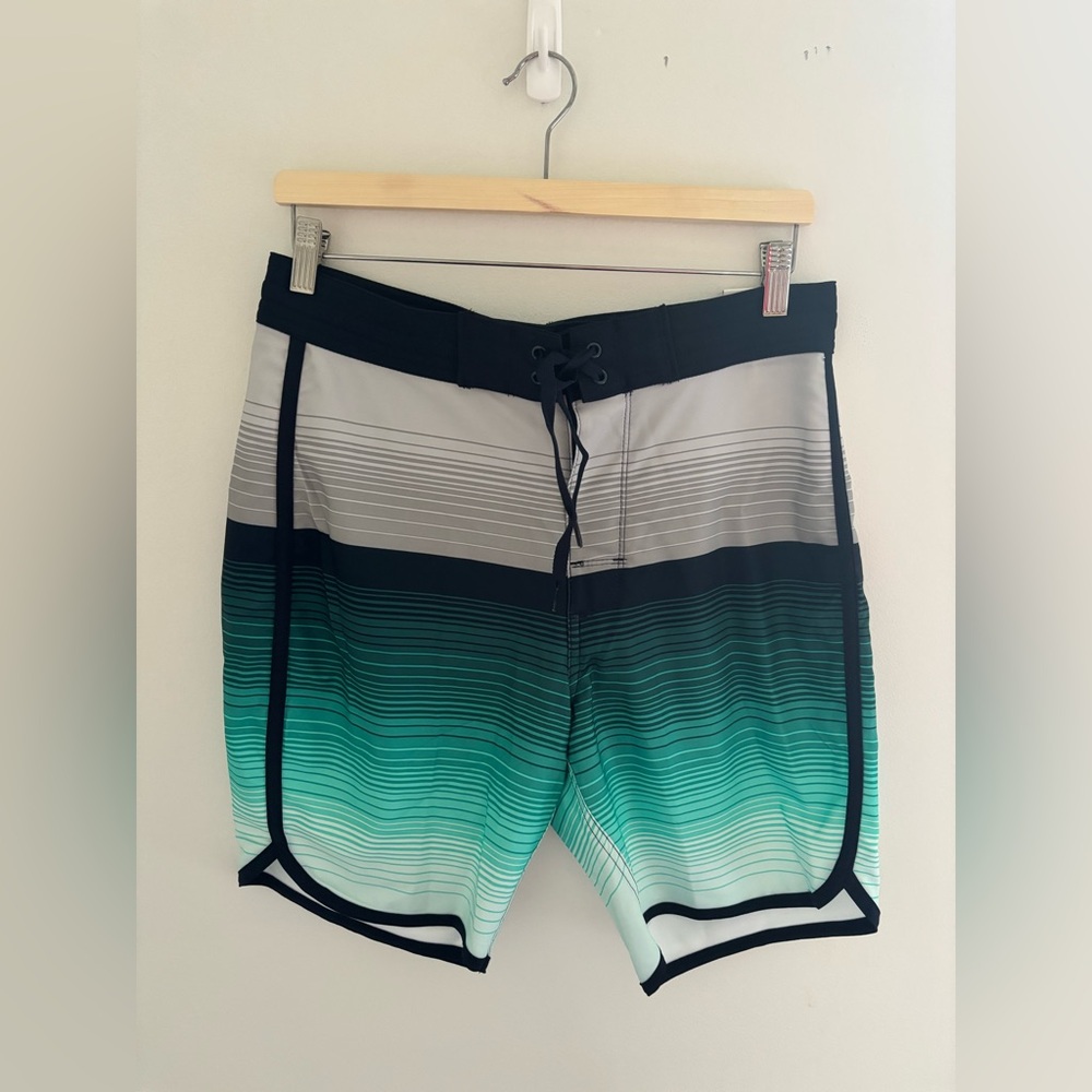 Old Navy Men’s Board Shorts Swim Shorts NWT